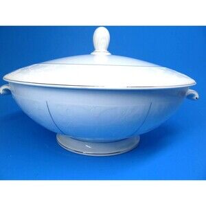 Rosenthal Germany Continental White Velvet Platinum Trim Covered Vegetable Bowl